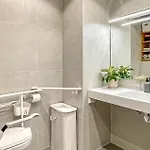 4 Bedroom Beautiful In Lejlighed